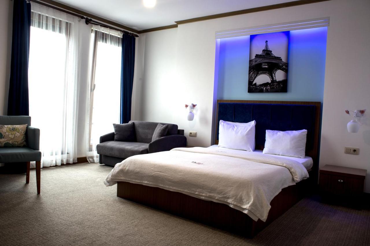 Fly Inn Hotel Lounge Machelen Экстерьер фото