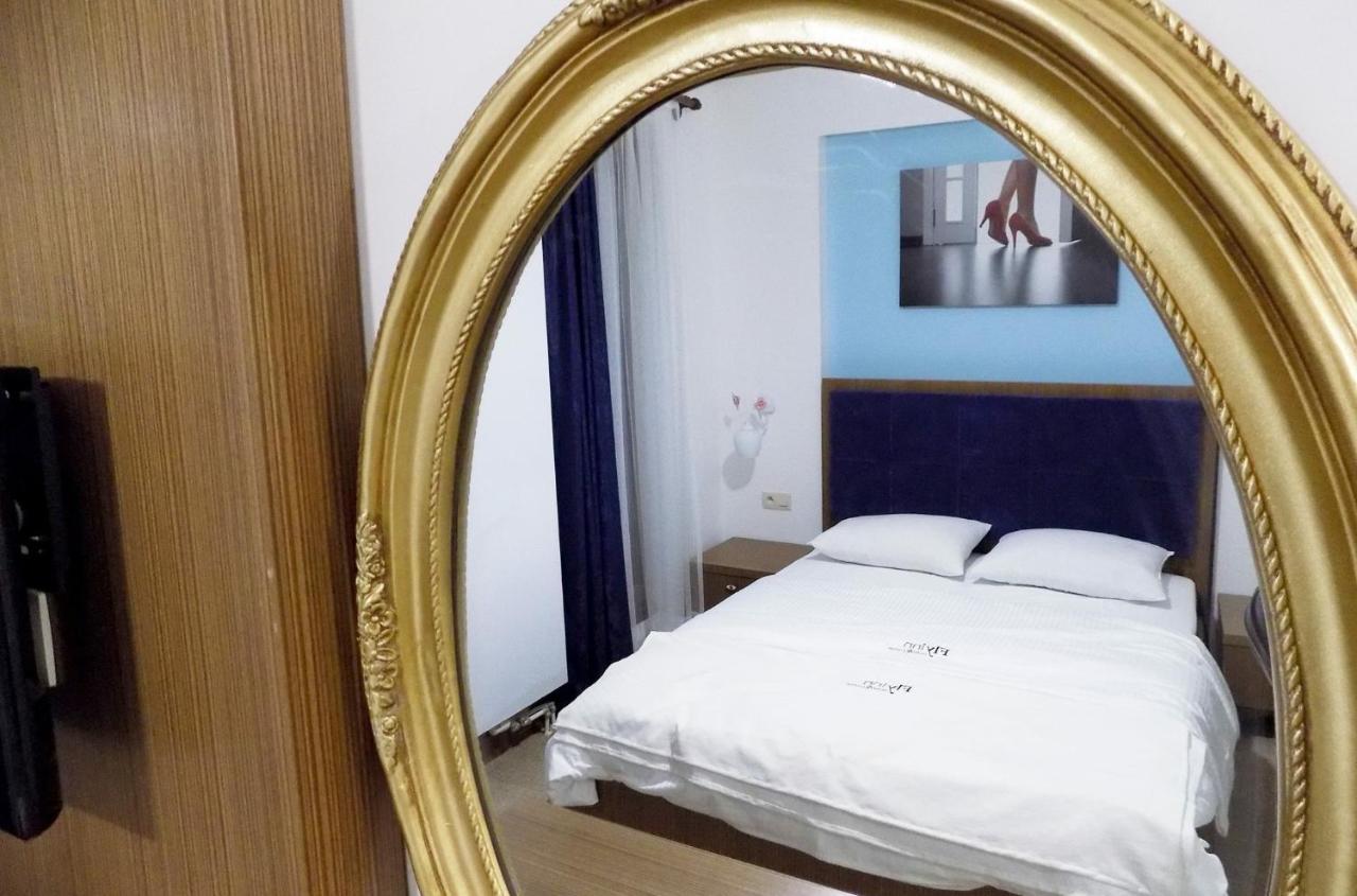 Fly Inn Hotel Lounge Machelen Экстерьер фото