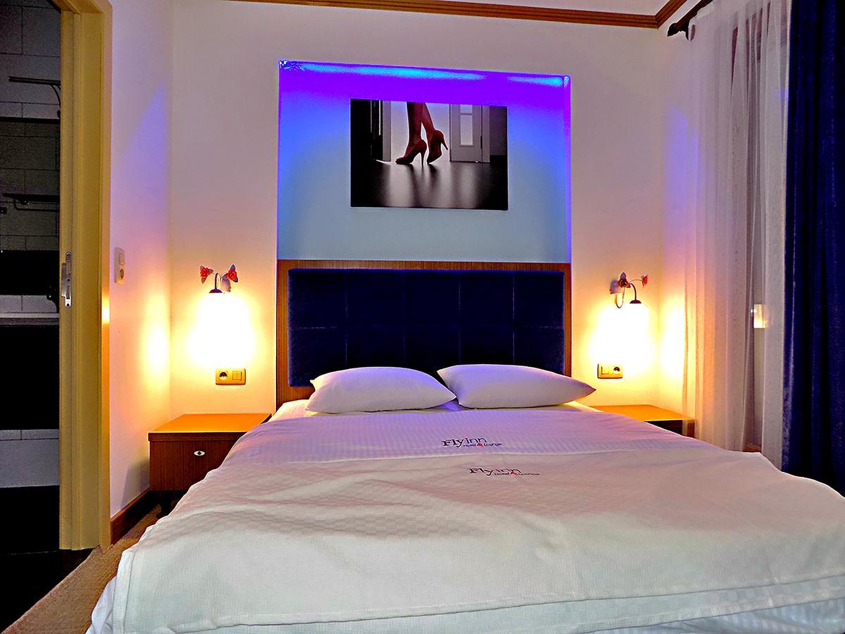 Fly Inn Hotel Lounge Machelen Экстерьер фото