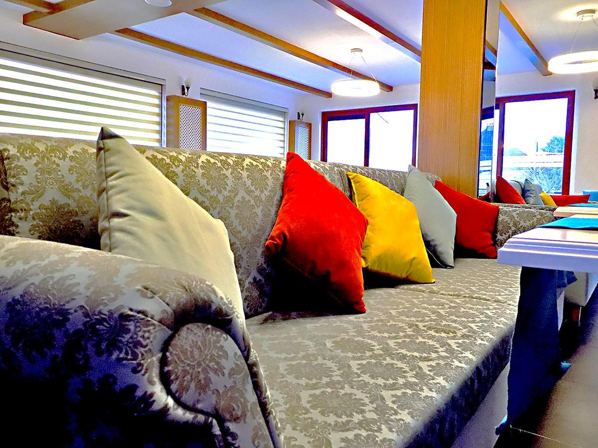 Fly Inn Hotel Lounge Machelen Экстерьер фото