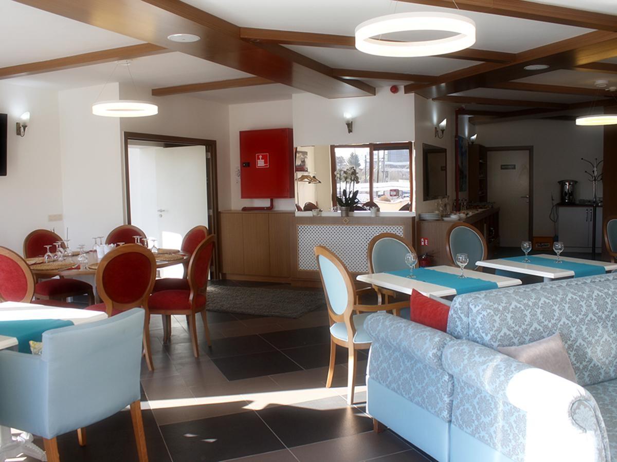 Fly Inn Hotel Lounge Machelen Экстерьер фото