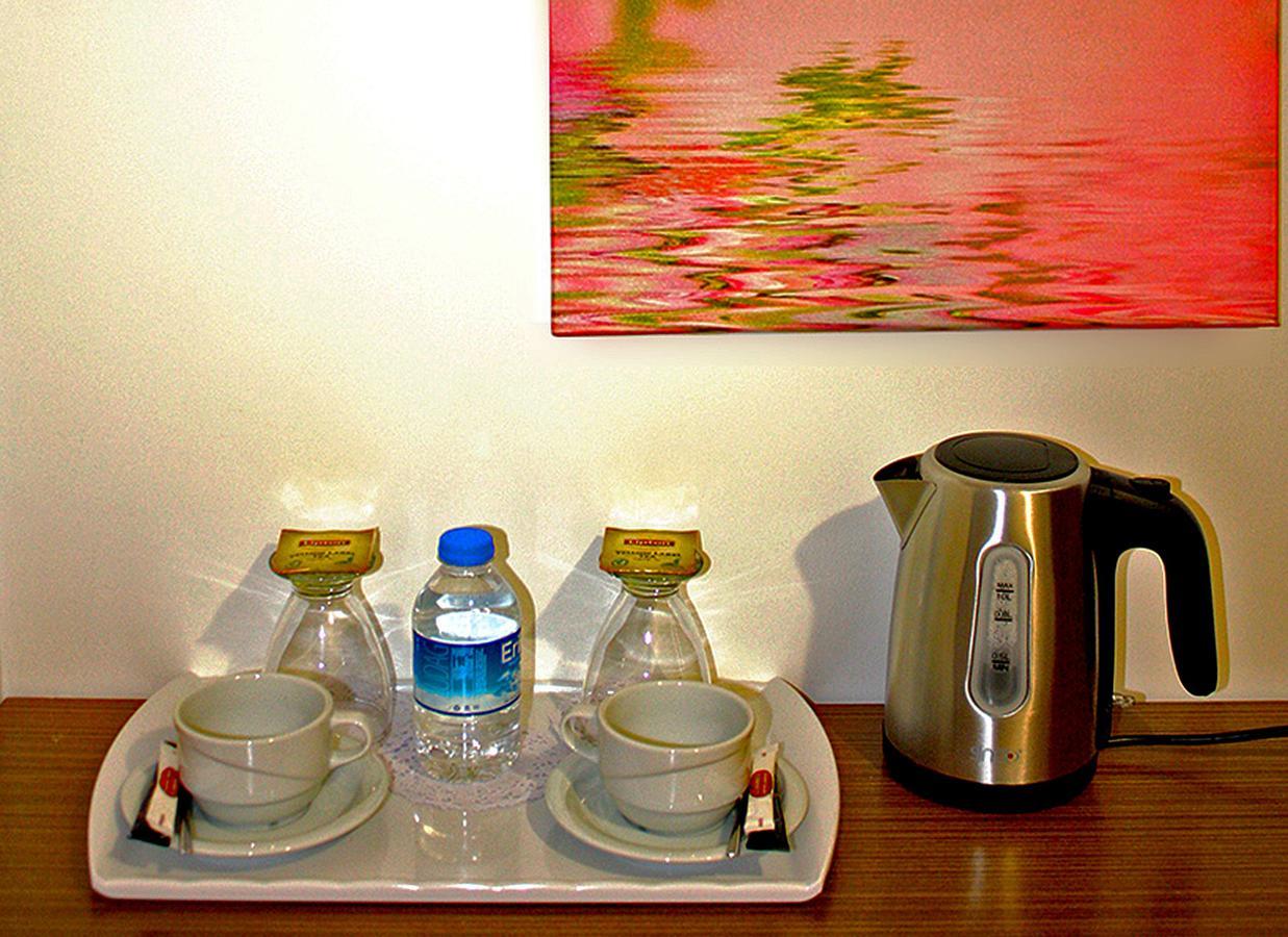 Fly Inn Hotel Lounge Machelen Экстерьер фото